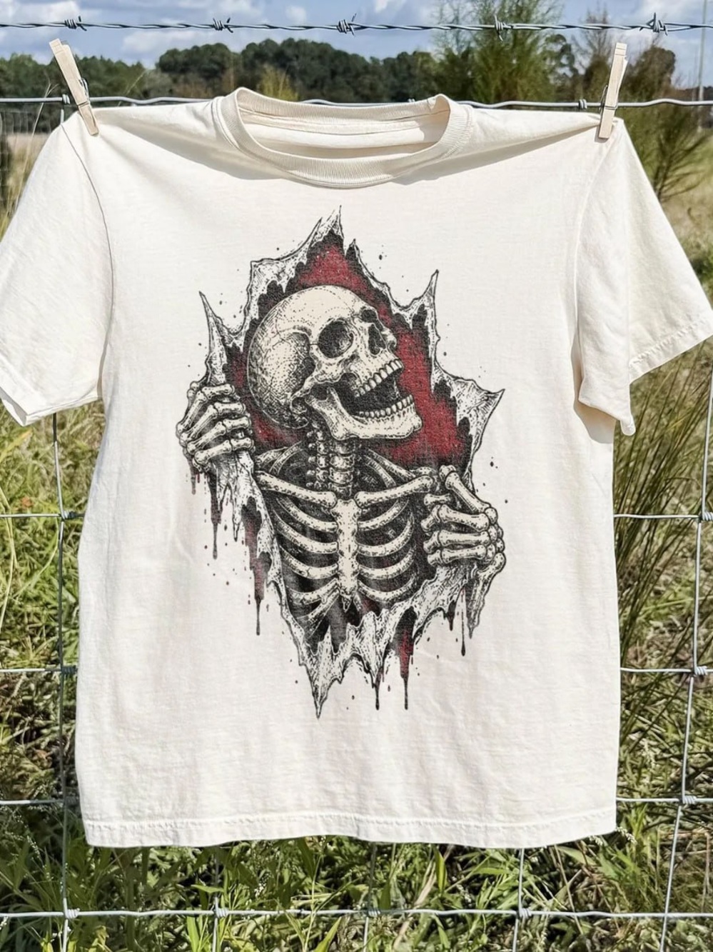 Skull Ripped Graphic Tee - Off White